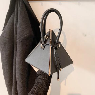 China arming & Disarming 2022 New Luxury Drop Shipping Ladies Tote Handbag Triangle Top Designer PU Leather Drawstrings Women Fashion Purse and Bag for sale