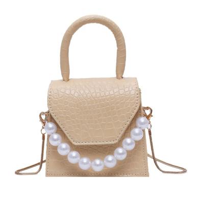 China 2020 Fashion Stone PU Leather Women Mini Purses and Shoulder Bag Gold Thin Chain Pearl Tote Ladies Cheap Ladies Bags for sale