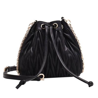 China Fashion Summer Solid Color PU Ladies Purse and Bag Luxury 3 in 1 Crossbdy Fashionable Women Messenger Chains String Tassle Small Backpack for sale