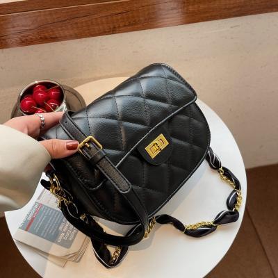 China Fashion 2022 Drop Shipping Cross Chain Lady Small Bag Purses PU Solid Handbags Shoulder For Women Summer Candy Luxury Handbags for sale