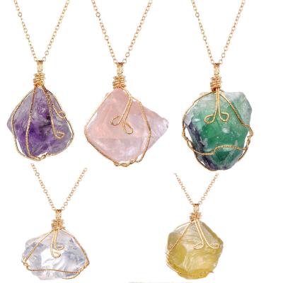 China Raw Ore Romantic Natural Rough Stone Irregular Twisted Wire Colored Crystal Crystal Pendant Necklace for sale