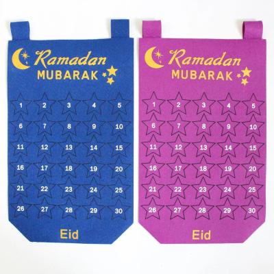 China Holiday Decorations 2022 Ramadan Kids 30 Days DIY Advent Countdown Felt Calendar for sale