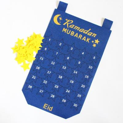 China 2022 Eid Decoration Fabric Kalender Advent Ramadan Countdown Calendar Ramadan Gift For Holiday Decorations Ramadan Mubarak Islamic Muslim Decoration for sale