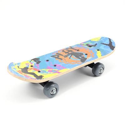 China 7 PLY Porcelain Maple Deck QIYI Newest Wood Skateboard Deck Board Surf Skateboard for Extreme Sports and Outdoors for sale