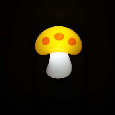 China Cute ABS 0.5w Bedside Modern Bedroom LED Mushroom Night Light For Kids Gift for sale