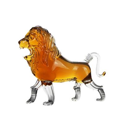 China Lion Wine Bottle Animal Lion Style Liquor Bottle Glass Bubbler Single Bubble Wine Bottle Ornaments 750ml for sale