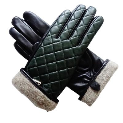 China Factory direct new wool touch screen lining ladies winter warm sheepskin plain batch fashion leather classic gloves for sale