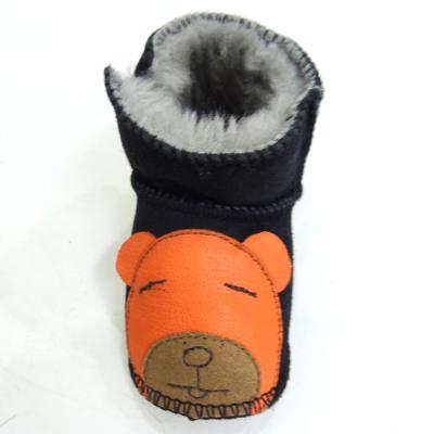 China Other High Quality Australian Merino Sheepskin Baby Winter Leather Newborn Shoes for sale