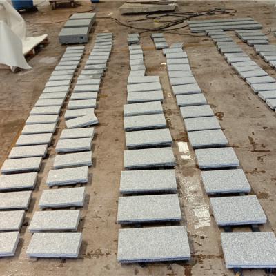 China Modern Building Stone Flamed Granite Tiles G602 Slabs Natural Stone Gray Granite Gray Granite for sale