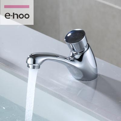 China Modern cheap deck mounted bathroom sink faucet faucet brass water for ehoo for sale