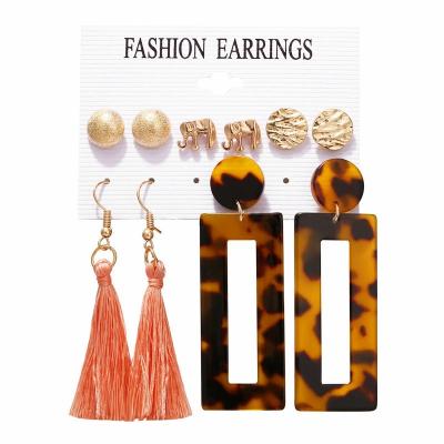 China Hyperbole Fashion Fringed Ladies Overdone Long Earrings and Earring Set for sale