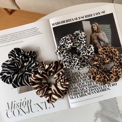 China New Style Popular Hot Selling Headbands Fashion Leopard Print Zebra-Stripe Hair Accessories Popular Luxury Hair Tie For Girls Hair Bands for sale