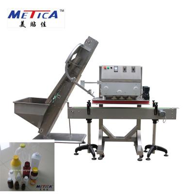 China METICA-automatische Plastikflaschen-mit einer Kappe bedeckende Maschinen-Spindel-Mützenmacher 1800BPH-9000BPH zu verkaufen