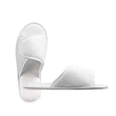 China Open Toe Hotel Slippers Four Season Bathroom Disposable Spa Soft Comfortable Custom White Poly Guest Fleece for sale