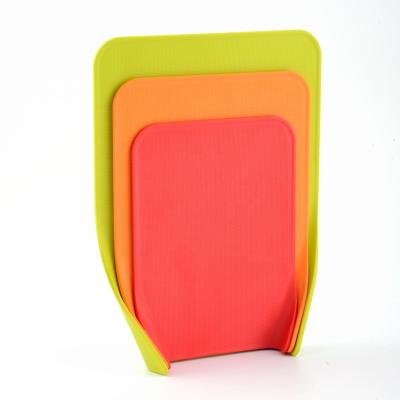 China Sustainable New Design PP Colored Cut Cutting Board Blocks Set for sale