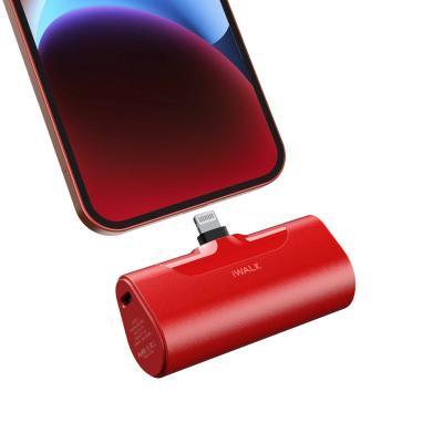 China Hot Selling iWALK LinkPod 4 Powerbank Plug and Charge Dispenser Accept Universal Compatible Drinking Pocket Charger Mini Power Bank for sale