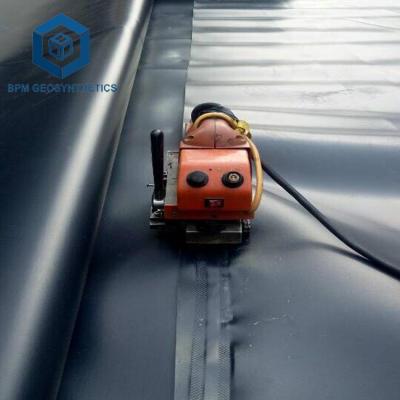 China HDPE Geomembrane Lap Weld Plastic Automatic Welding Machine for sale