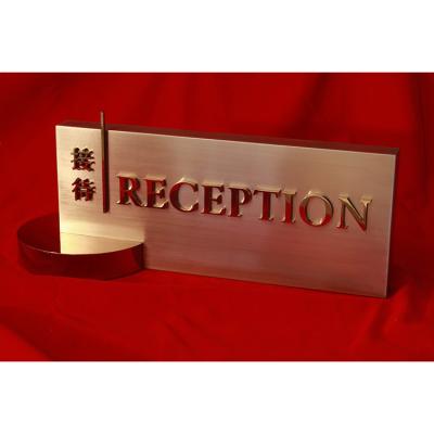 China Outdoor Creative Hotel table board table board room hotel reception board high grade solid aluminum character metal carving logo for sale