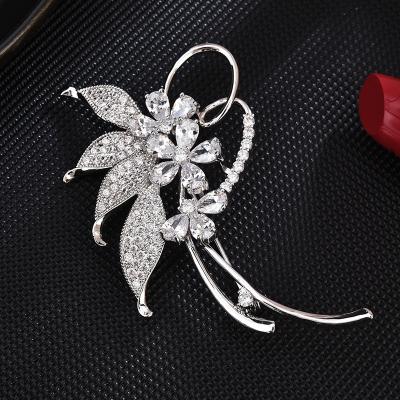 China 3.5x6cm Cubic Zirconia Copper Brooch Gift Party Wedding Suit Scarf Bag Pin Luxury Creative Copper Brooch for sale