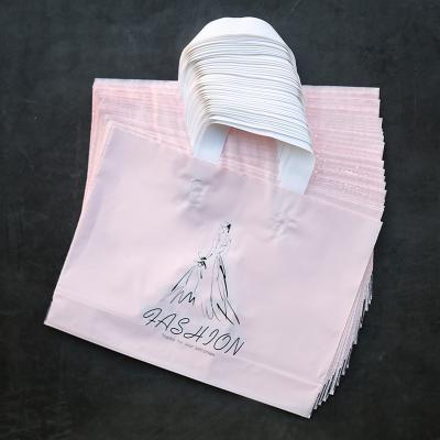 China Custom High Quality Wholesale Biodegradable Biodegradable Logo Plastic Packaging Pink Poly Printed Clothes Shopping Bag for sale