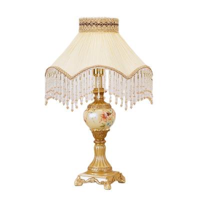 China EUROPEAN fabric lampshade resin lamphouse hotel table lamp for sale