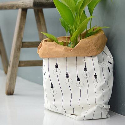 China Daily Life Planter Flowers Waterproof Washable Custom Paper Kraft Paper Bag for sale