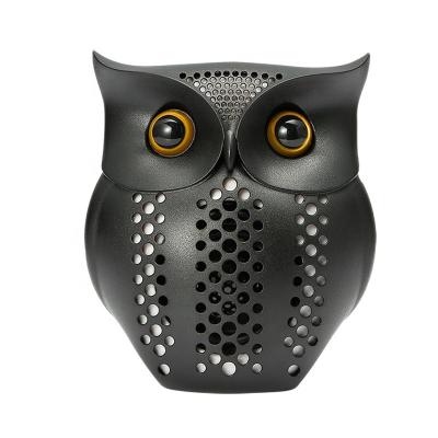 China Wholesale Blue Portable Outdoor Special Animal Design Mobile Phone Owl Shape Cute Bass Mobile Phone DLNA Tooth Wireless Speaker for sale