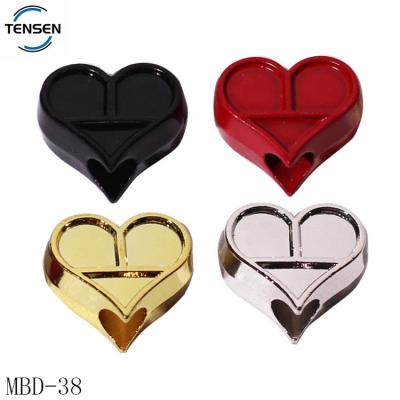 China Environmental Friendly Designer Fancy Pendant Bracelet Logos Jewelry Brand Heart Shape Alloy Accessory Beads For Jewelry Fittings for sale