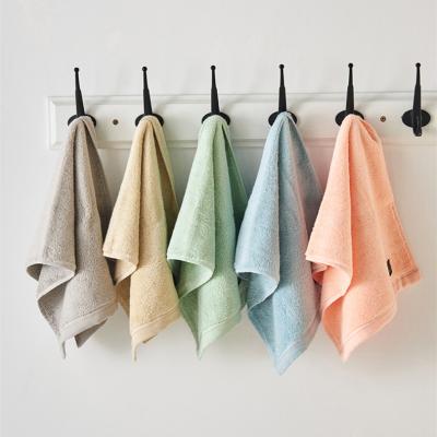 China 2021 Custom Logo MultiColor Pure Cotton Fabric Viable Rectangle Velvet Bath Towel for sale