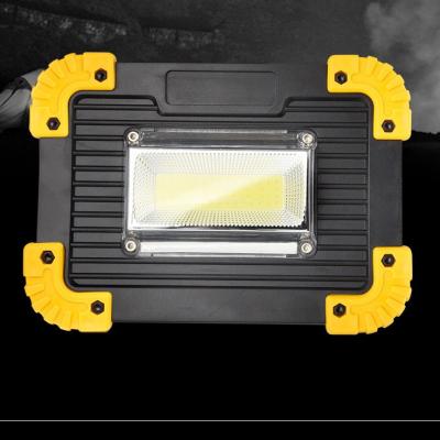 China High Power Camping Outdoor Light 20W Handoplaadbaar Camping Light Te koop