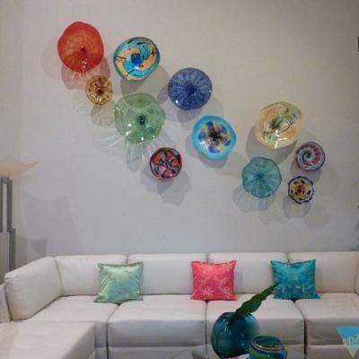 China Europe Flower Design Wall Plates Color Size Customized Living Room Murano Glass Wall Hanging Crafts for sale