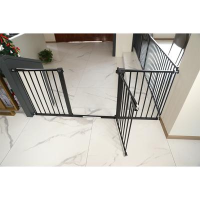 China Sustainable U Pin Other Indoor Pet Safety Metal Dog Security Door Pet Gates Dog Door for sale