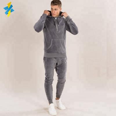 China Hooded Fitness Tracksuits Anti-UV Kangaroo Top Pocket With Half Zipper Pullover for sale