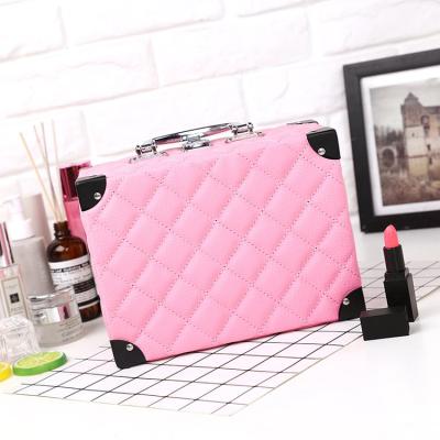 China Preppy Style Travel Make Up Beauty Bag Toiletry Cosmetic Lipstick Cases And Bags For Women for sale