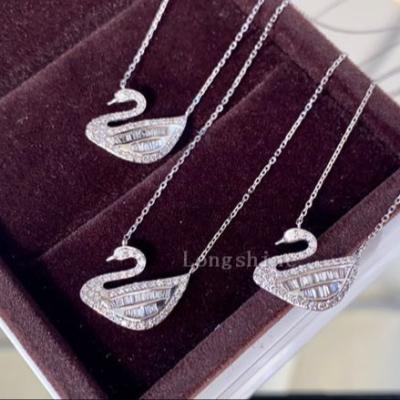 China Longshine Style Romantic Jewelry 18k Gold Diamond 18k Gold Necklace Pendant For Women for sale