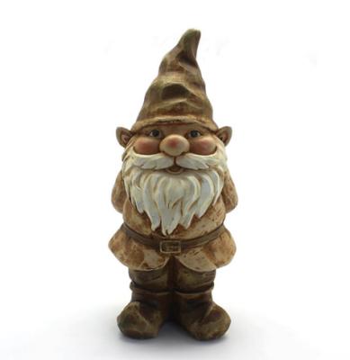 China Custom Funny Europe Resin Garden Gnome With Lantern for sale