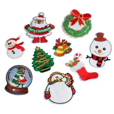 China Awesome 3D Cartoon Kids Applique Embroidery Clothes Patches Christmas Transfers Badges Ironing Patch for sale