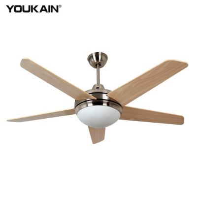 중국 52 Inch Ceiling Fan Wood Ceiling Fan Light Modern Energy Saving Residentaial Plywood Blade With Remote And Light 판매용