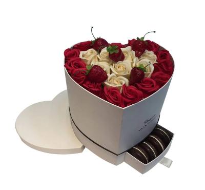 China Recycled Materials Heart Shaped Flower And Chocolate Gift Paper Box With Drawer for sale