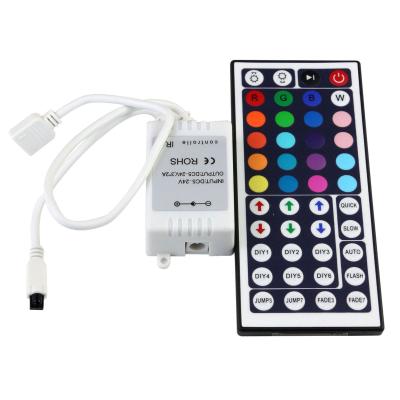 China GS Approved LED Strip Light Kits  RGB 14.4W/M 44keys Controller And White Adapter for sale