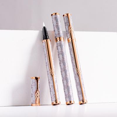 China New Glueless Waterproof Waterproof Liquid Magnetic Eyeliner Customize Logo Adhesive Eyeliner Pencil Tweezers Brush for sale