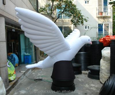 China Strong PVC Coated Nylon Factory Custom Giant Inflatable Balloon LED Bird Pigeon Inflatable Balloon for sale