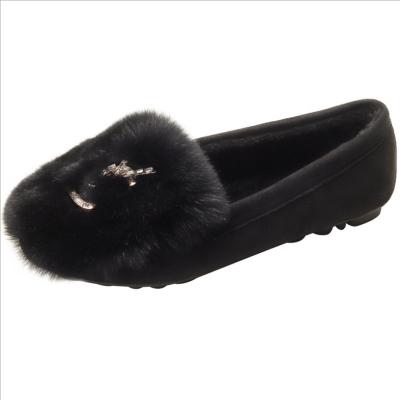 China 2021 New Pea Shoes Woman Winter Thermal Shoe Outdoor Furry Slip On Shoes For Women Flats Lazy Loafers for sale