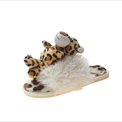 China Fashion Trend Autumn New Indoor Keep Hot Animal Printing Slippers Women Famous Designer Brands Ladies Cartoon Flats Slippers Cotton for sale