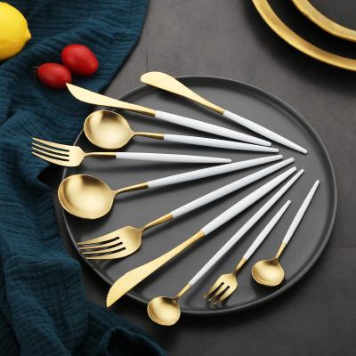 China Matt Amazon Hotsale Restaurant 4pcs Flatware Metal Stainless Steel Handle White Gold 304 Cutlery Viable For Wedding for sale