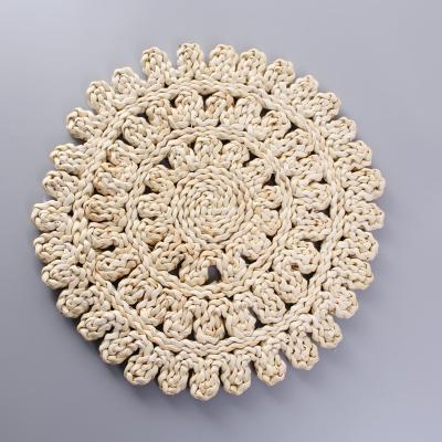 China Round Straw Pad Pot Coaster Bowl Mat Dish Stiff Spike Mat Household Stocked Anti-scalding Handmade Place Mat for sale