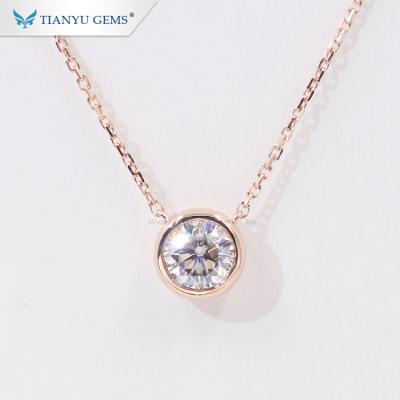 China Wholesale Fashion CLASSIC Rose Gold Necklace Round Brilliant Cut Moissanite Diamond Pendant Charms for sale