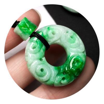 China 2020 New Chinese Wholesale Donut Jade Pendant Necklace for sale