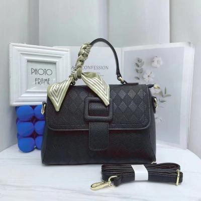 China Fashion Hot Selling Ladies Bags Women Handbags Fashionable Sliver Shoulder Handbags for sale