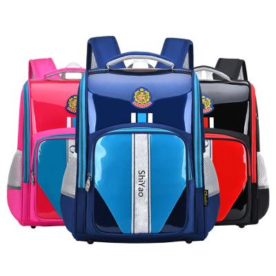 China Waterproof Wholesale Large Capacity Waterproof Schoolbag For Primary School Students for sale